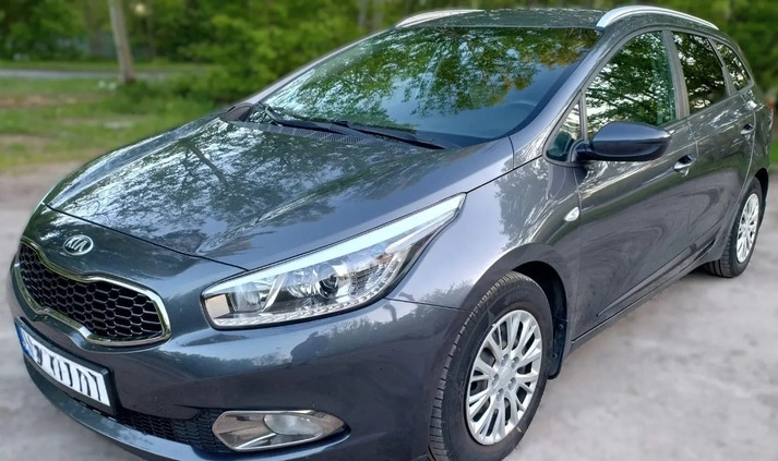 Kia Ceed cena 36000 przebieg: 153458, rok produkcji 2013 z Warszawa małe 56